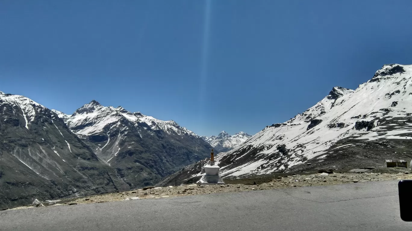 Photo of Manali By Yash Agrawal