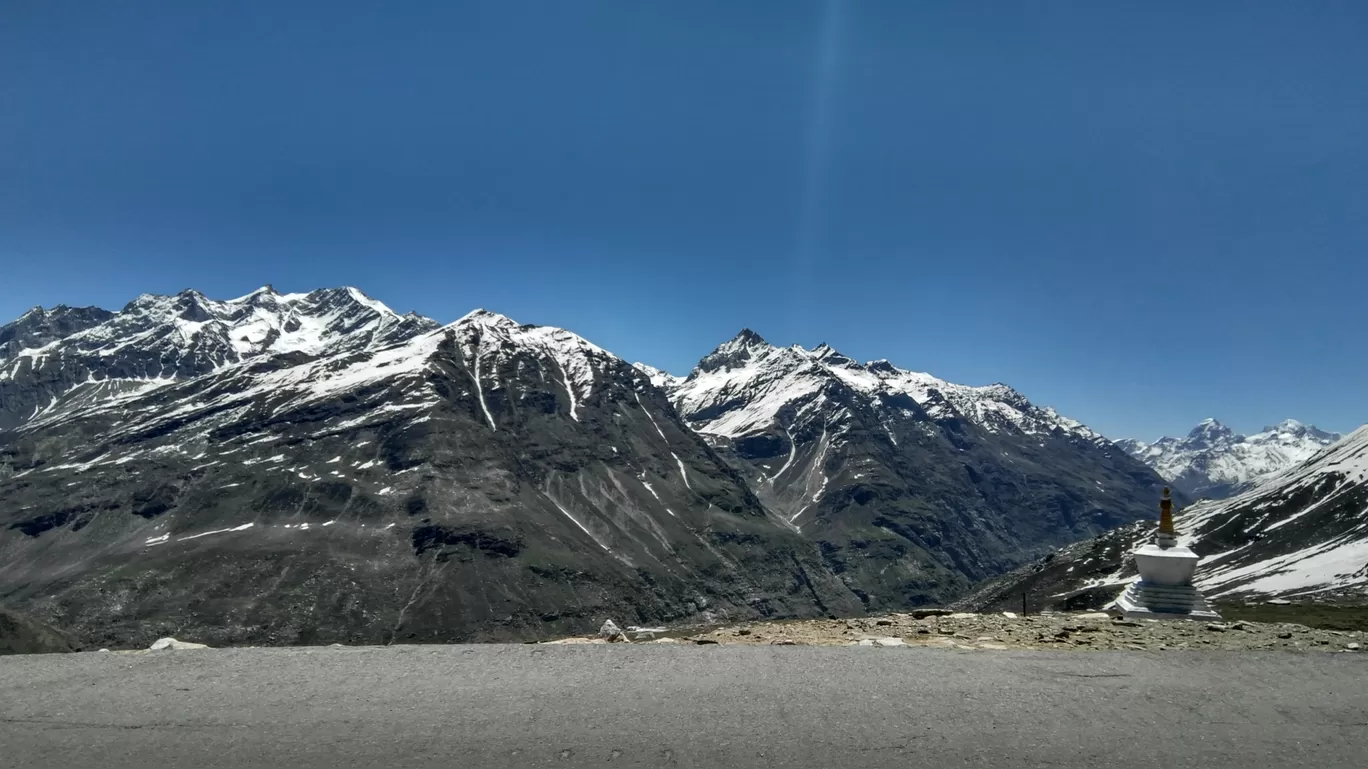 Photo of Manali By Yash Agrawal