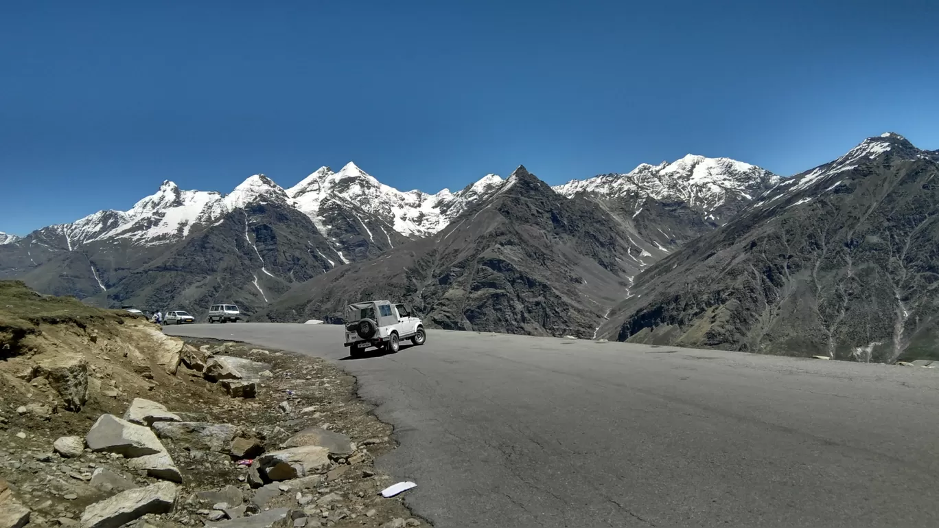 Photo of Manali By Yash Agrawal