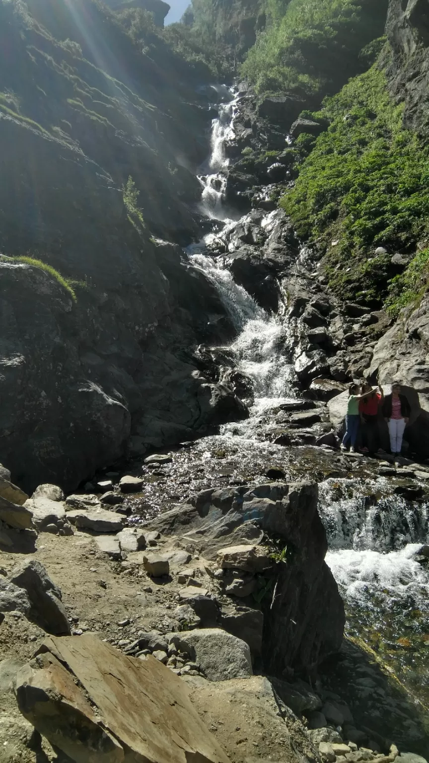 Photo of Manali By Yash Agrawal
