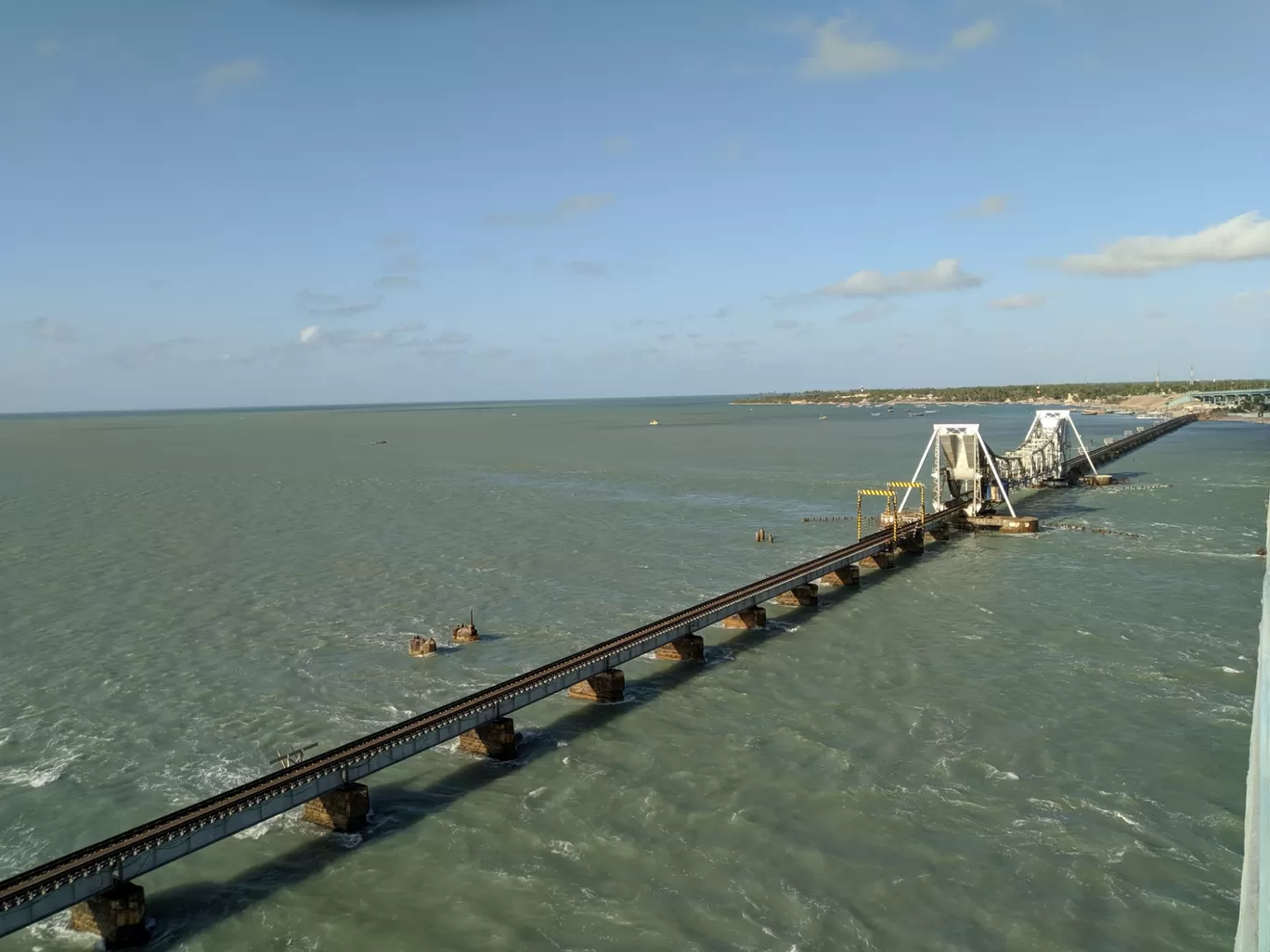 Photo of Dhanushkodi Point. By Vishnu Jith S