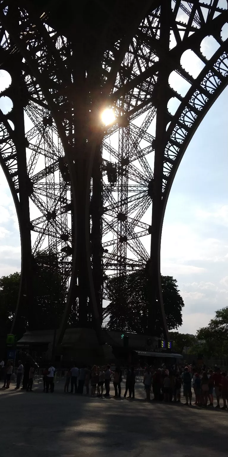 Photo of Paris By Harish Baskaran