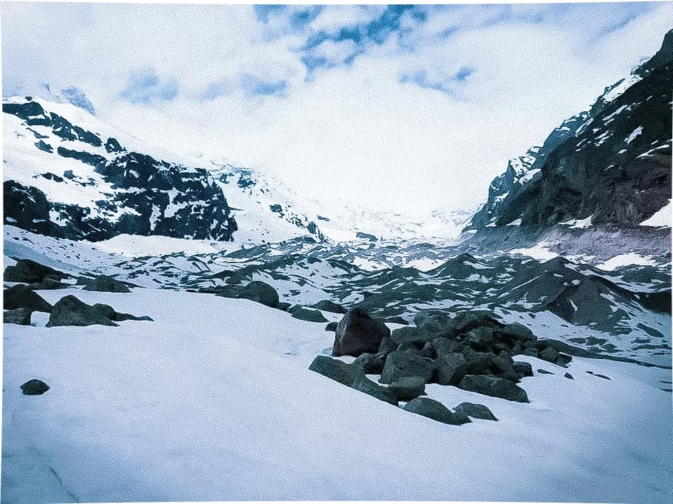 Photo of Satopanth Glacier By LaxmAn NeGi