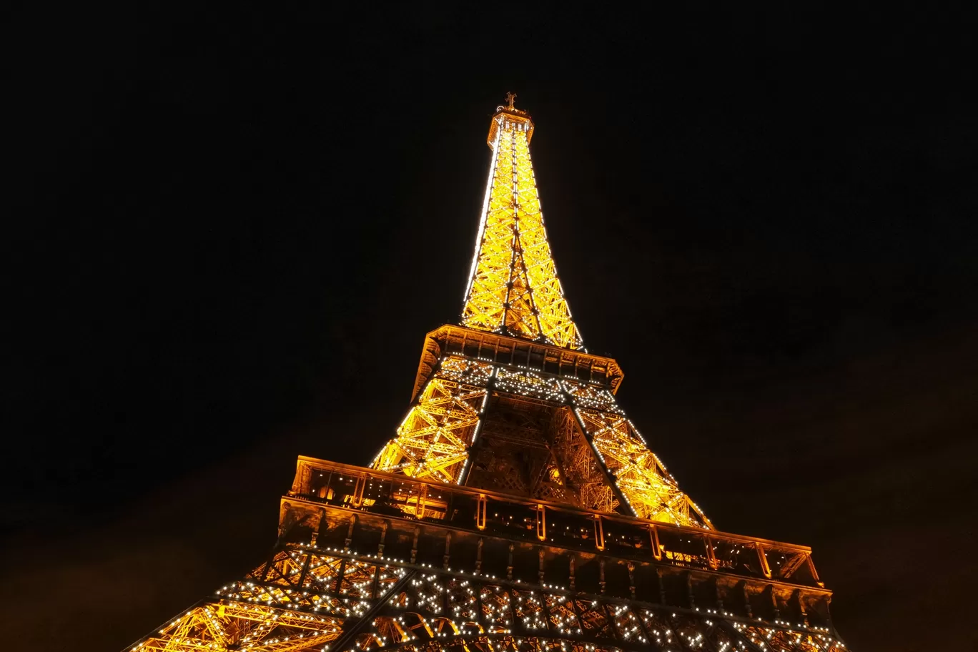 Photo of Paris By Akshay Sharma