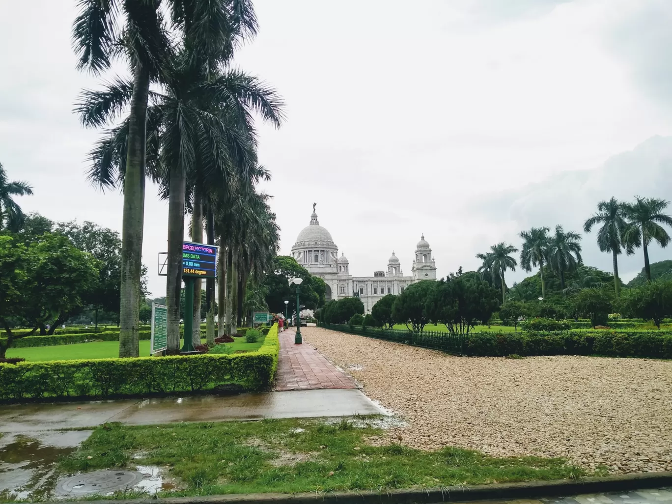 Photo of Kolkata By Curvy_bongshell