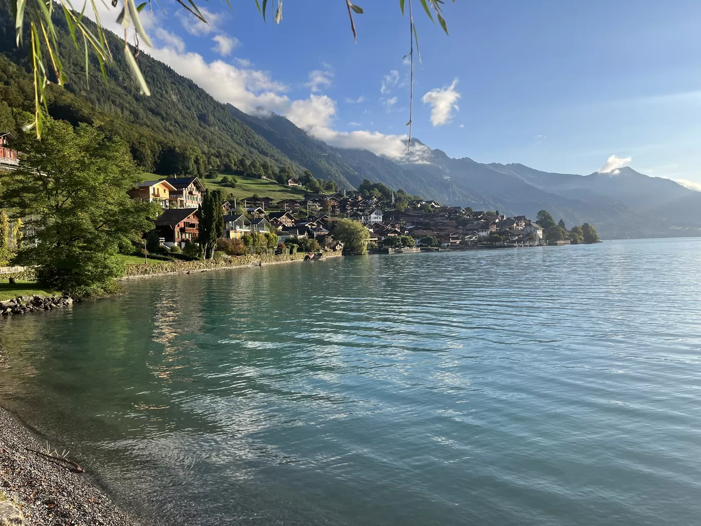 Photo of Lake Brienz By Shraddha Ramane