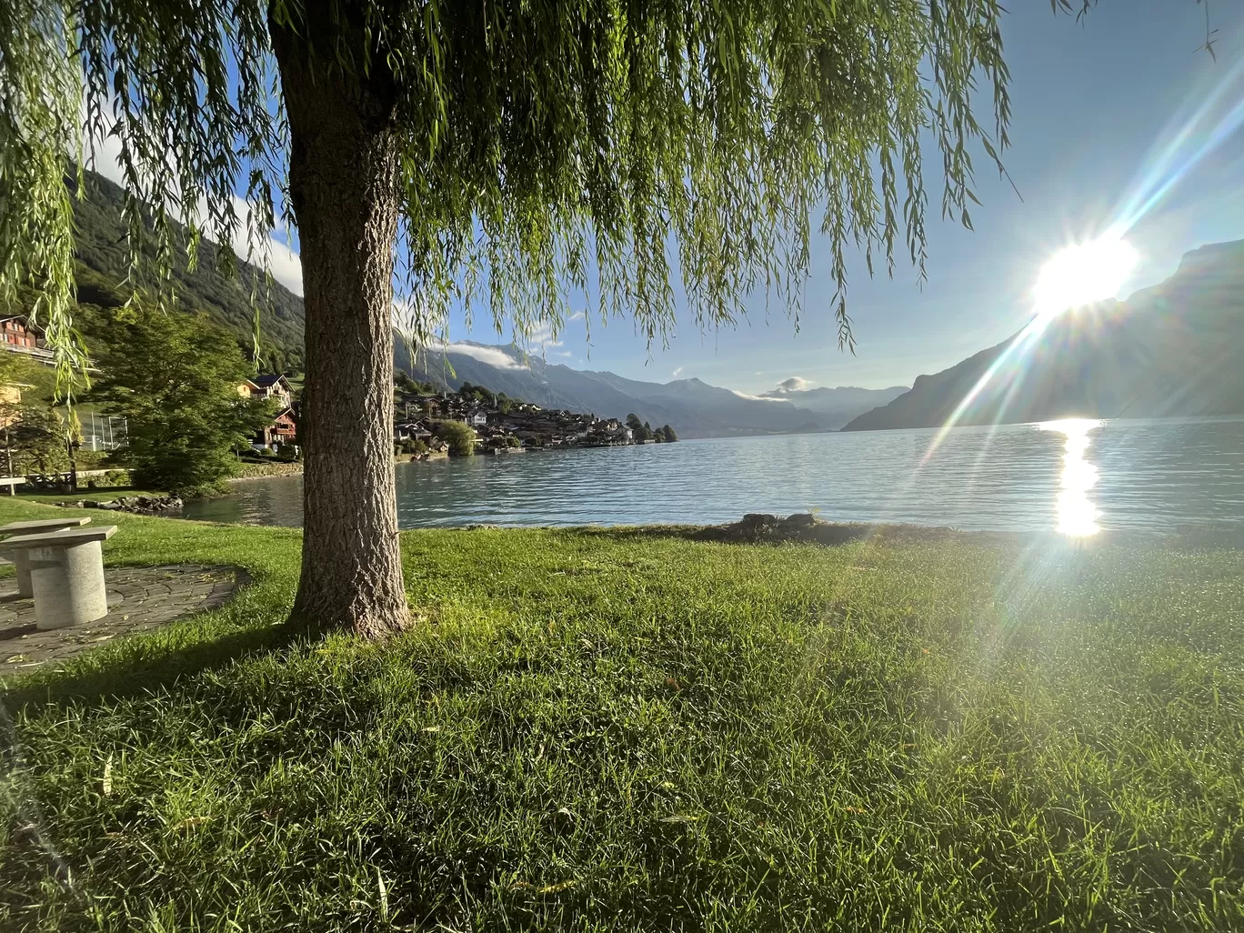 Photo of Lake Brienz By Shraddha Ramane