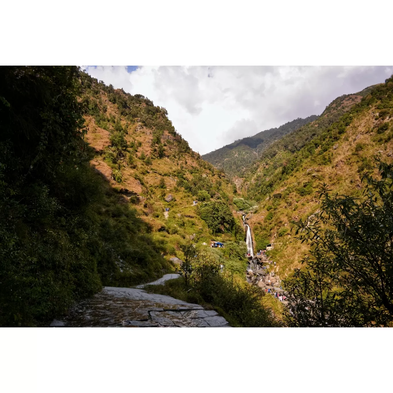 Photo of Bhagsunag Waterfall Dharmshala By jestin johny