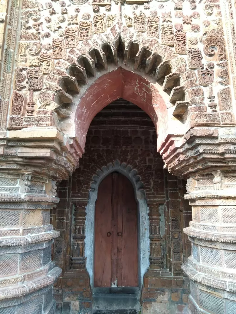Photo of Hanseshwari Temple By Euidaimonia :) 