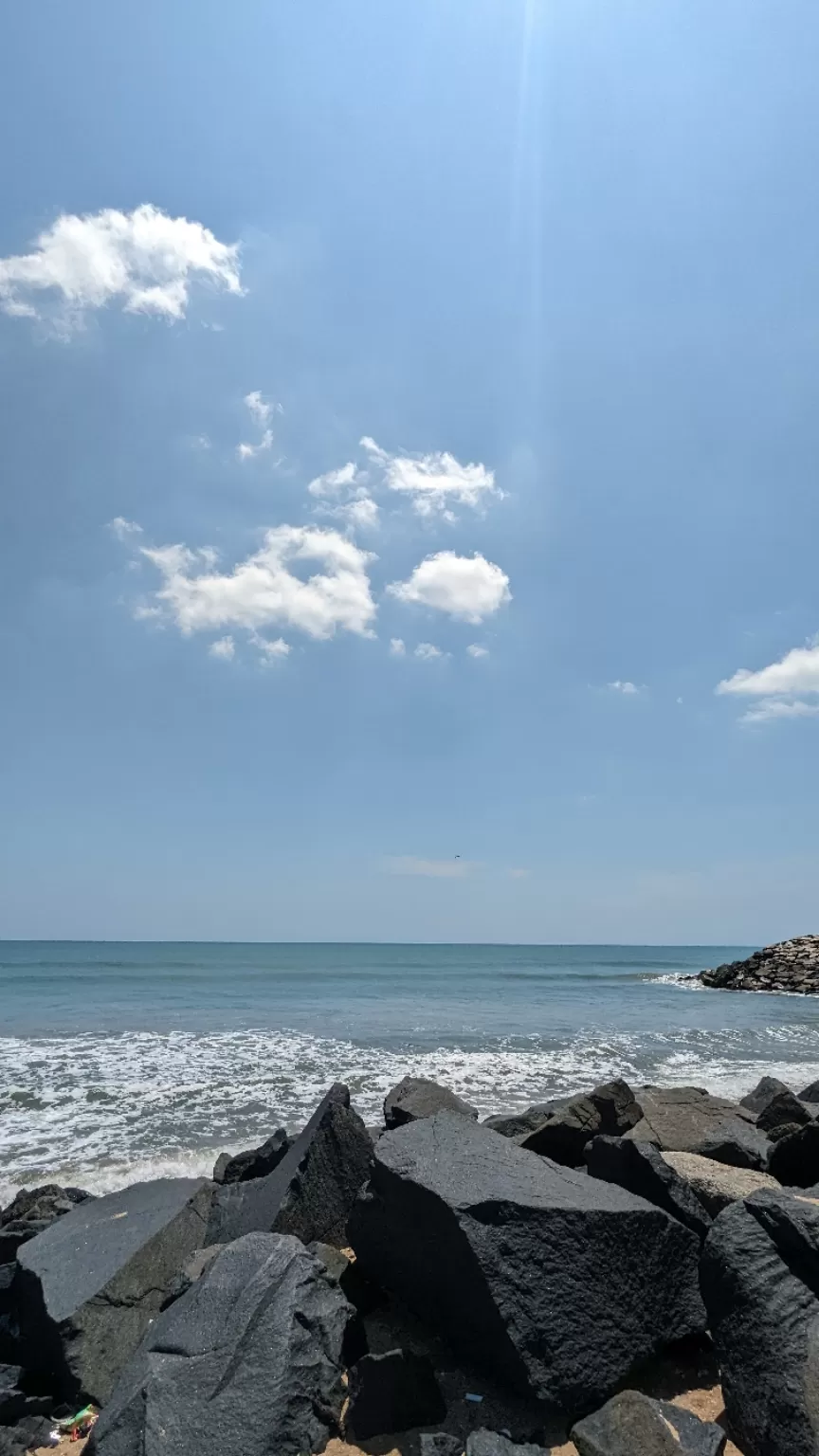 Photo of Poompuhar Beach By Fenrir