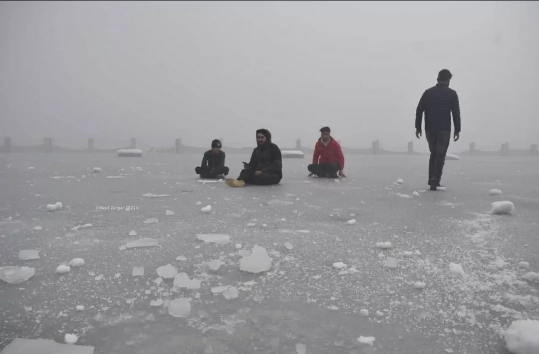Photo of Dal Lake By Kashmir Downtown Travels