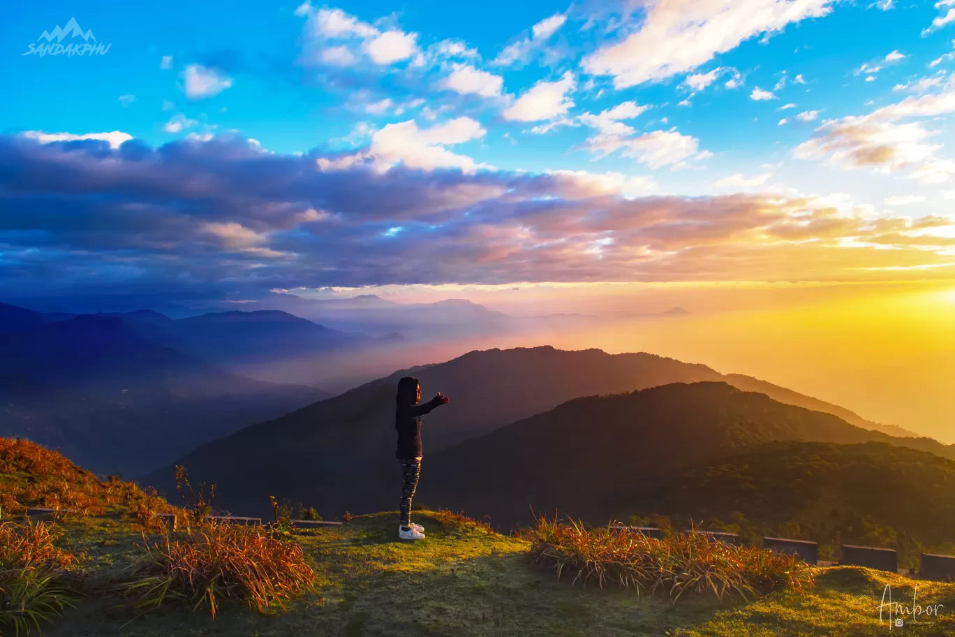 Photo of Sandakphu By Roaming Bugs
