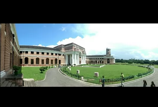 Photo of Forest Research Institute (FRI Dehradun) By The nomadic girl