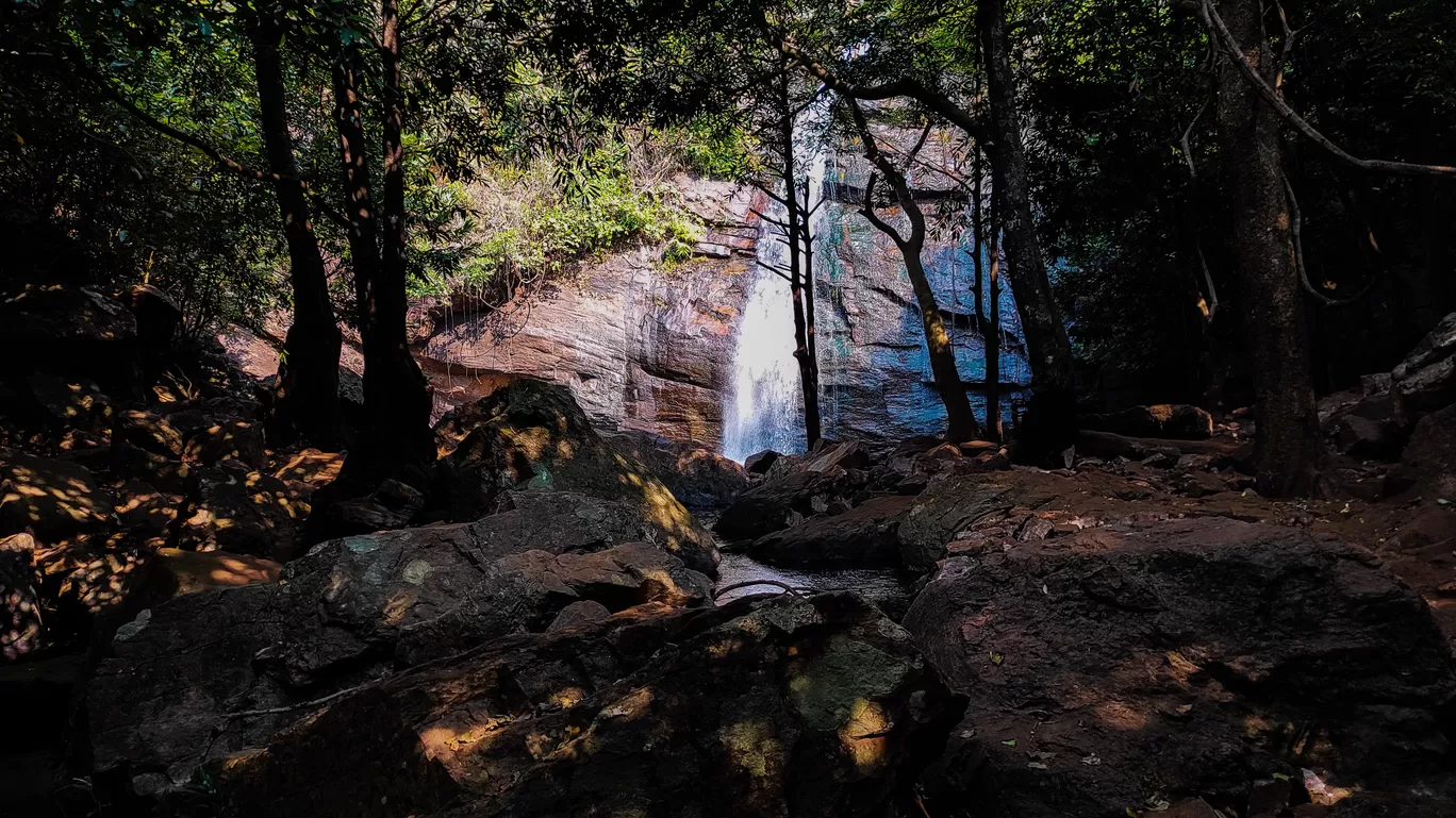 Photo of Deojhar Waterfall By Baishakhee Mohapatra