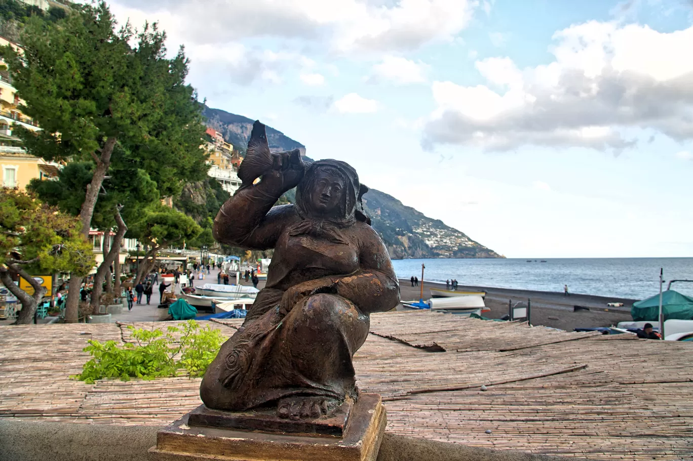 Photo of Amalfi By Indi Tourists
