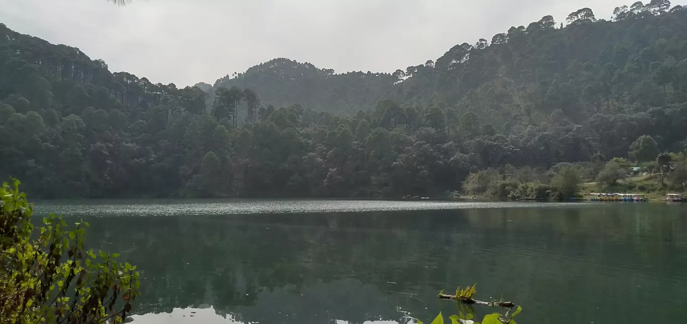 Photo of Naukuchia Tal Rd By Dwipjyoti Ghosh