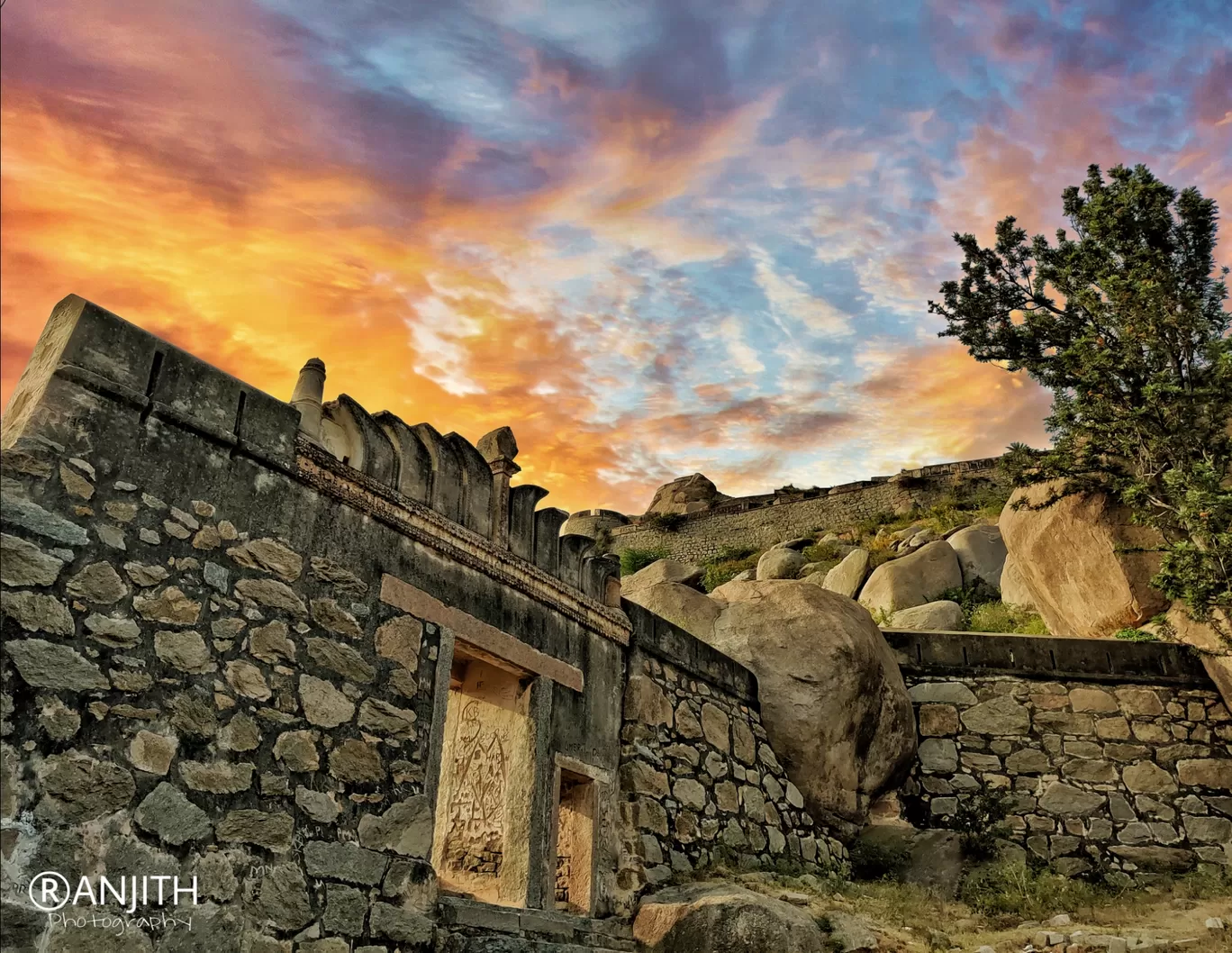 Photo of Madhugiri Fort By Ranjith Malugodu