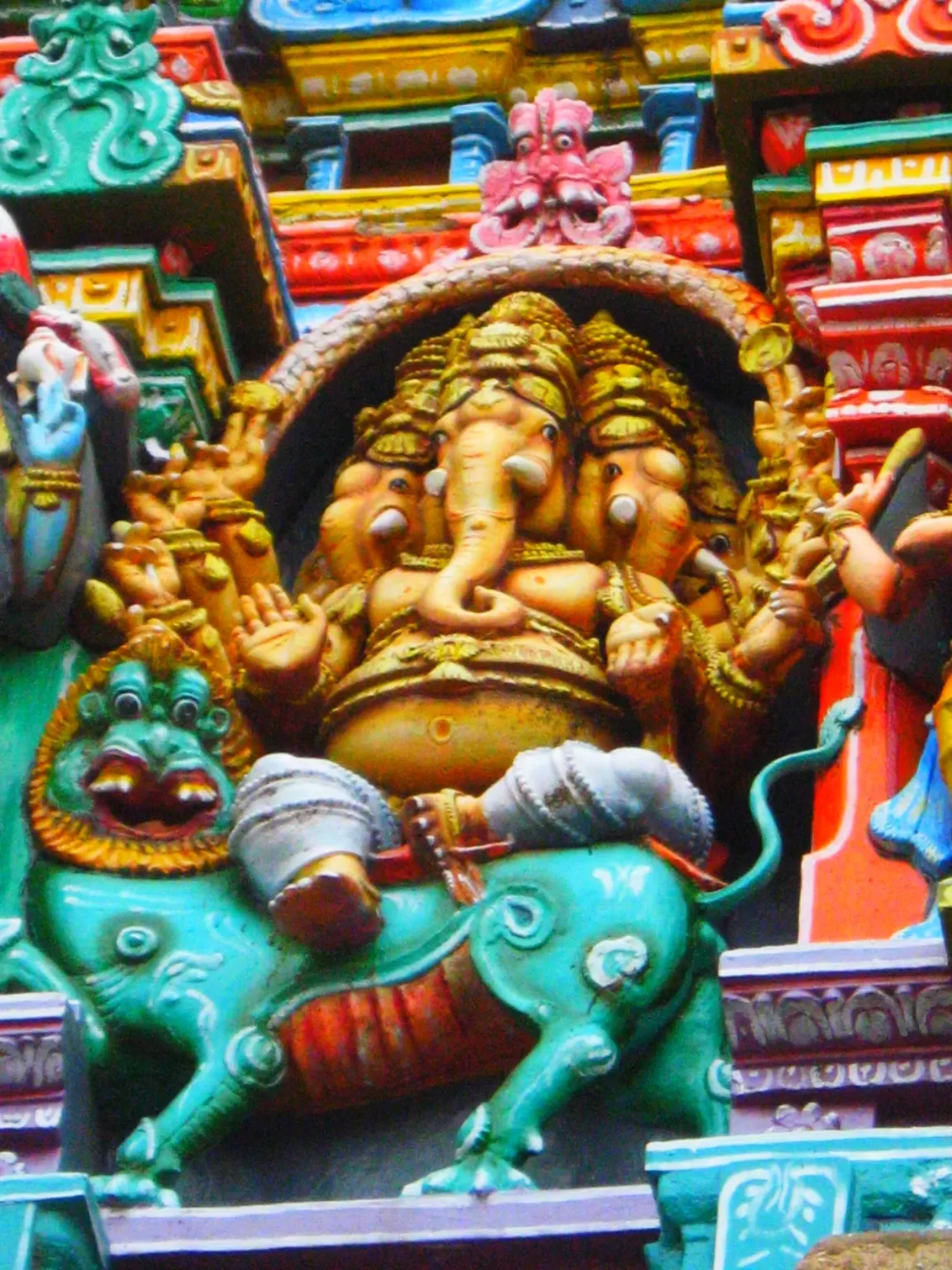 Photo of Meenakshi Amman Temple By Mazzanilife