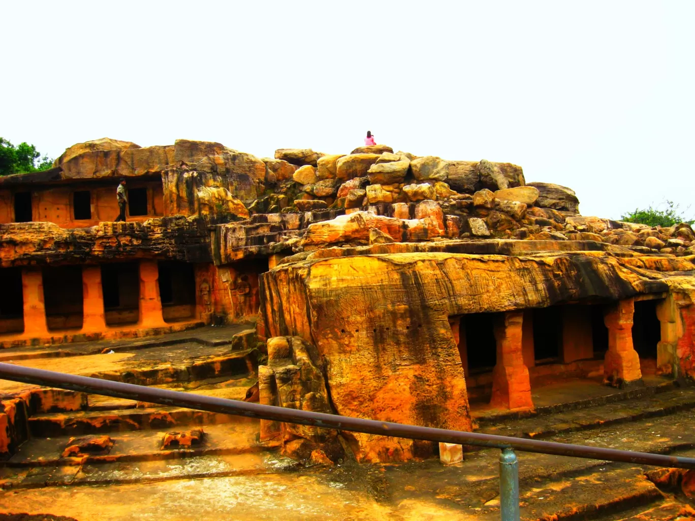Photo of Udaygiri and Khandagiri Caves By Mazzanilife