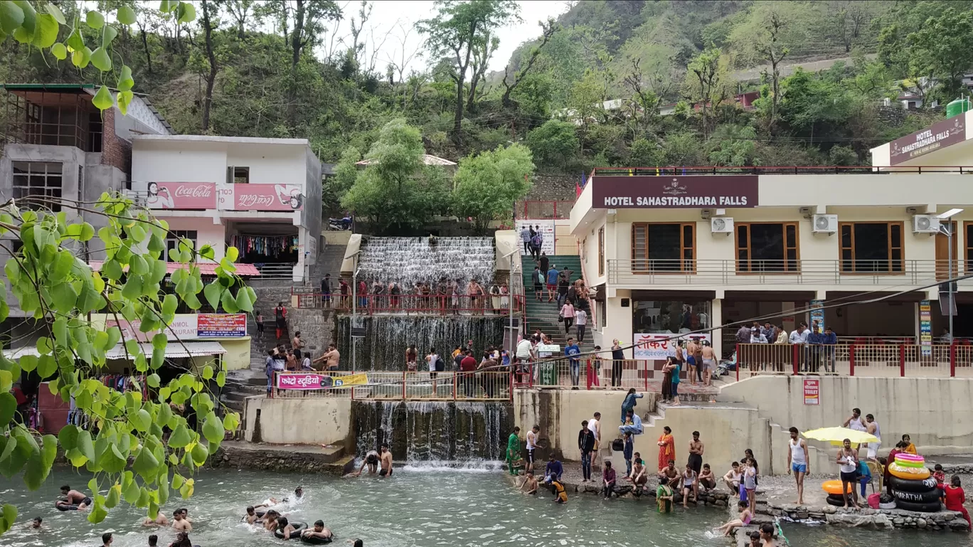 Photo of Sahastradhara By nitesh bhatt