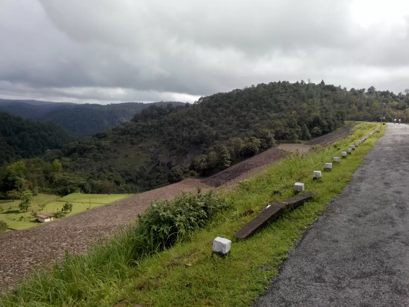 Photo of Savehaklu Reservoir By vijay hegde
