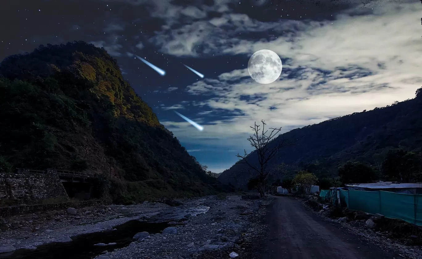 Photo of Himalayas By Akaar Srivastava