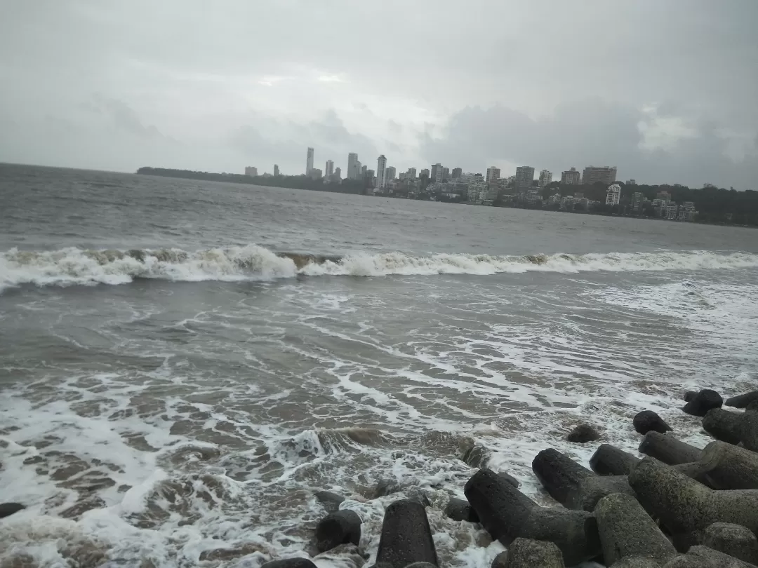 Photo of Marine Drive Beach By Mrunali kad