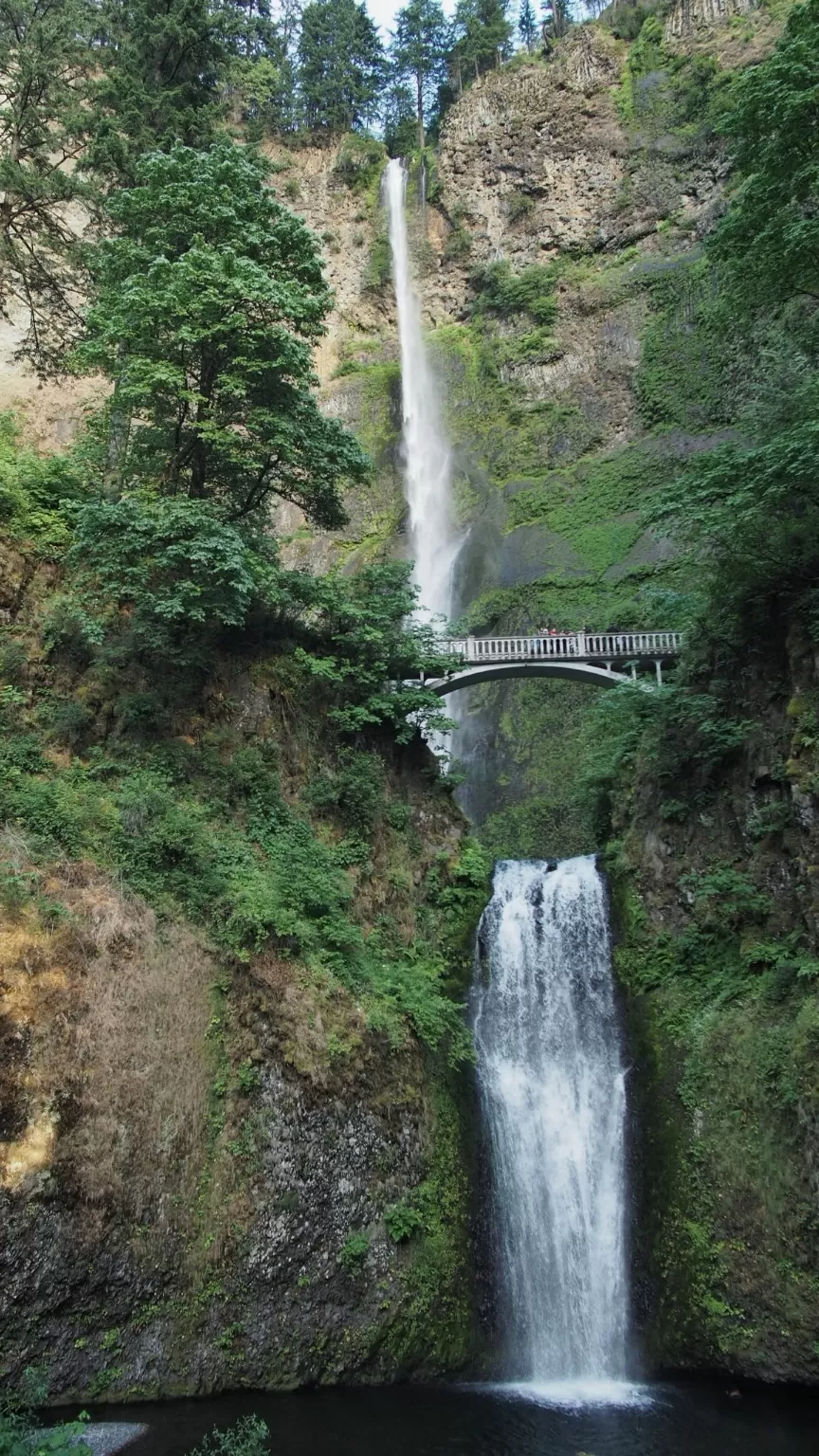 Photo of Multnomah Falls By Loft Visual