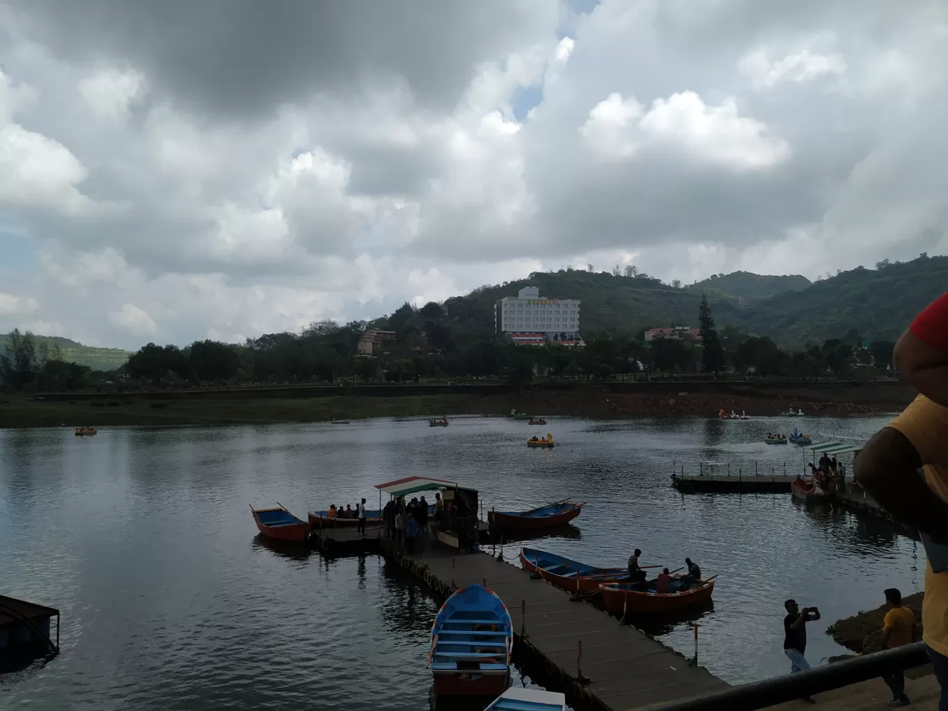 Photo of Saputara Hill Station By Divya Patel
