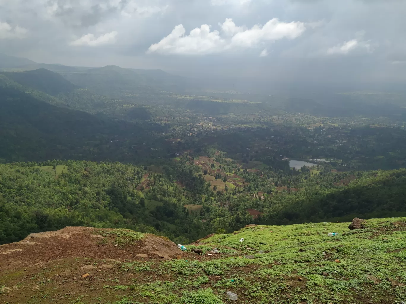 Photo of Saputara Hill Station By Divya Patel