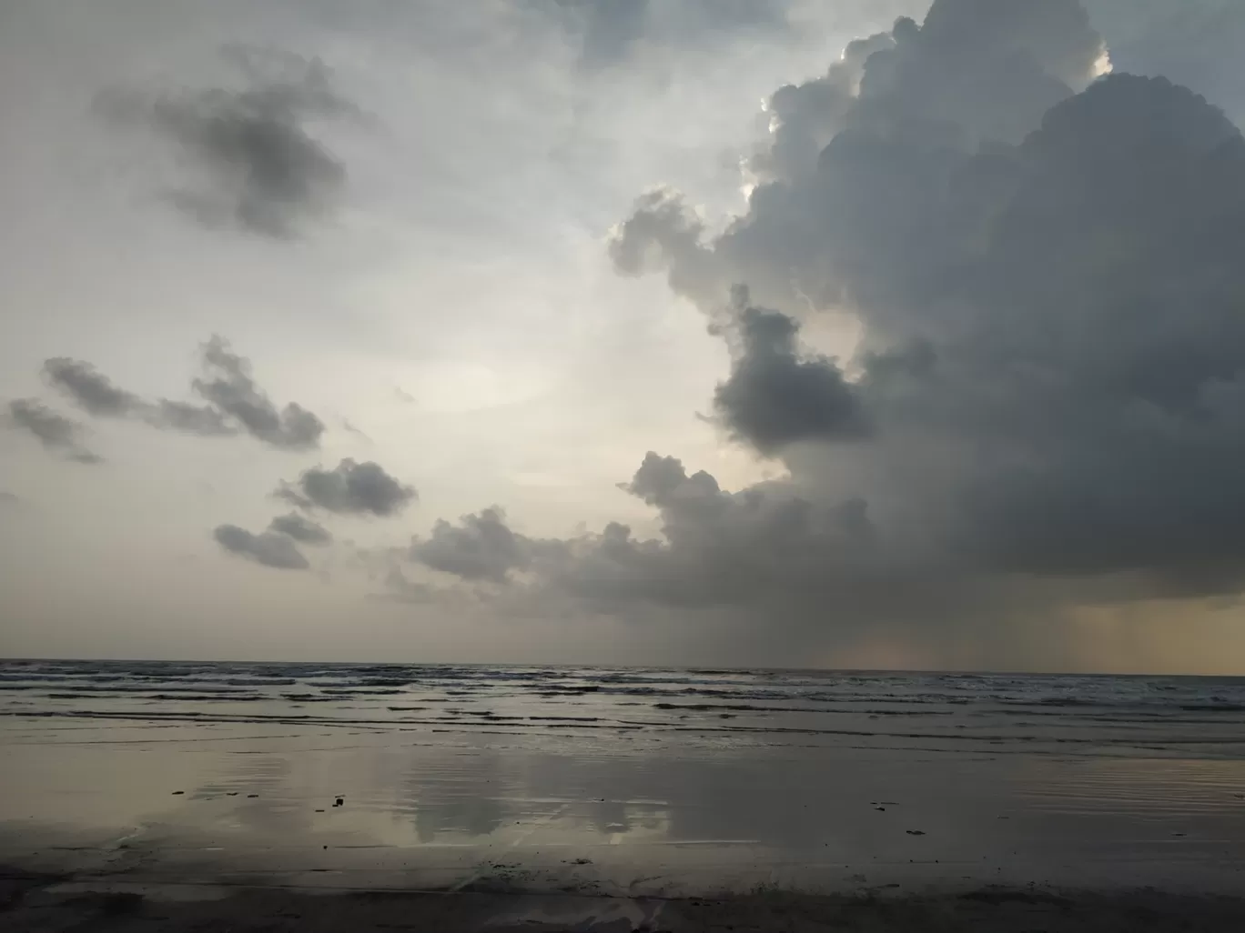 Photo of Chinchani Beach By Jaineel Soni