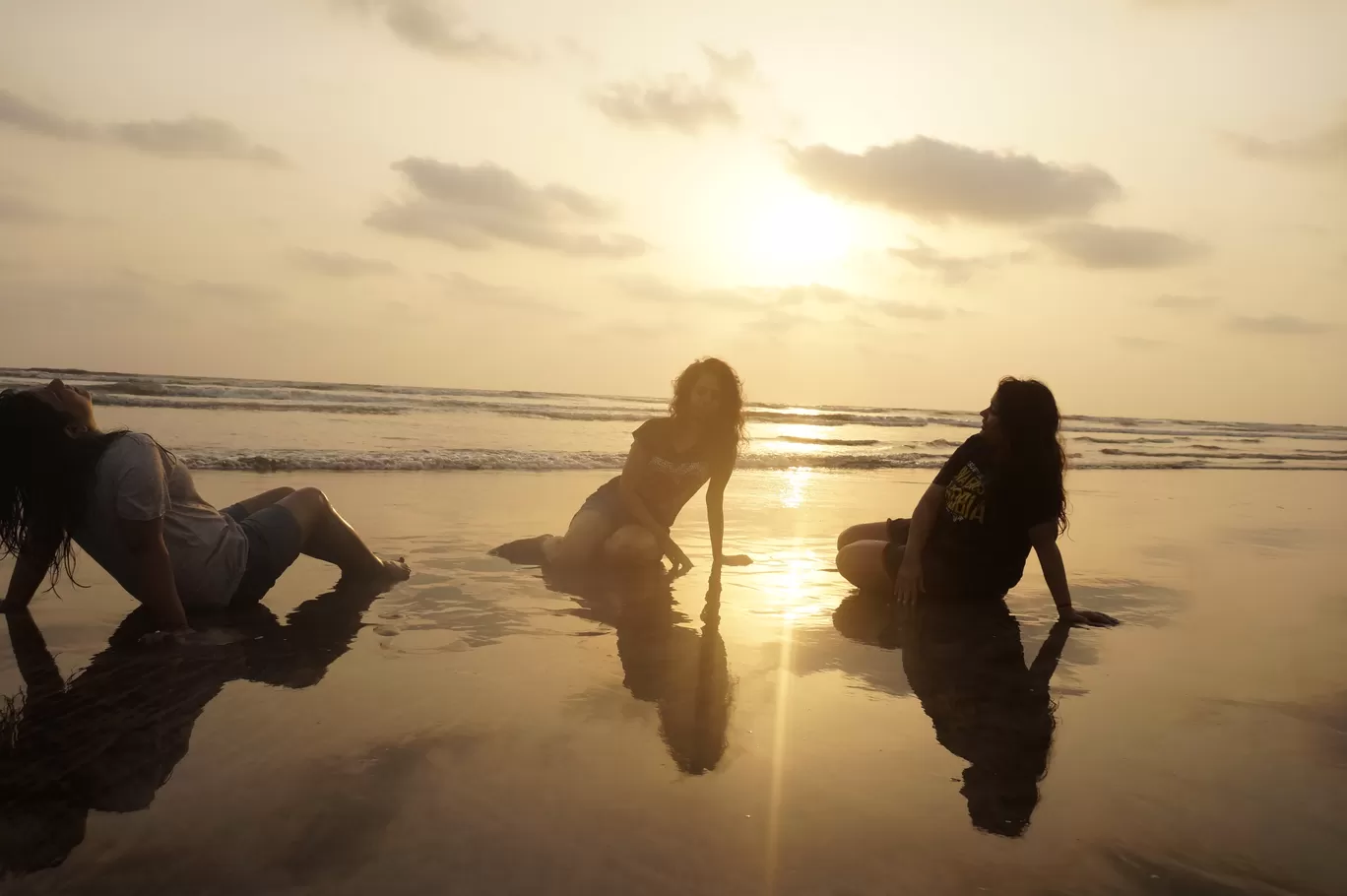 Photo of Revdanda Beach By Escape Route: Travel And Food Blog By Saloni Aggarwal