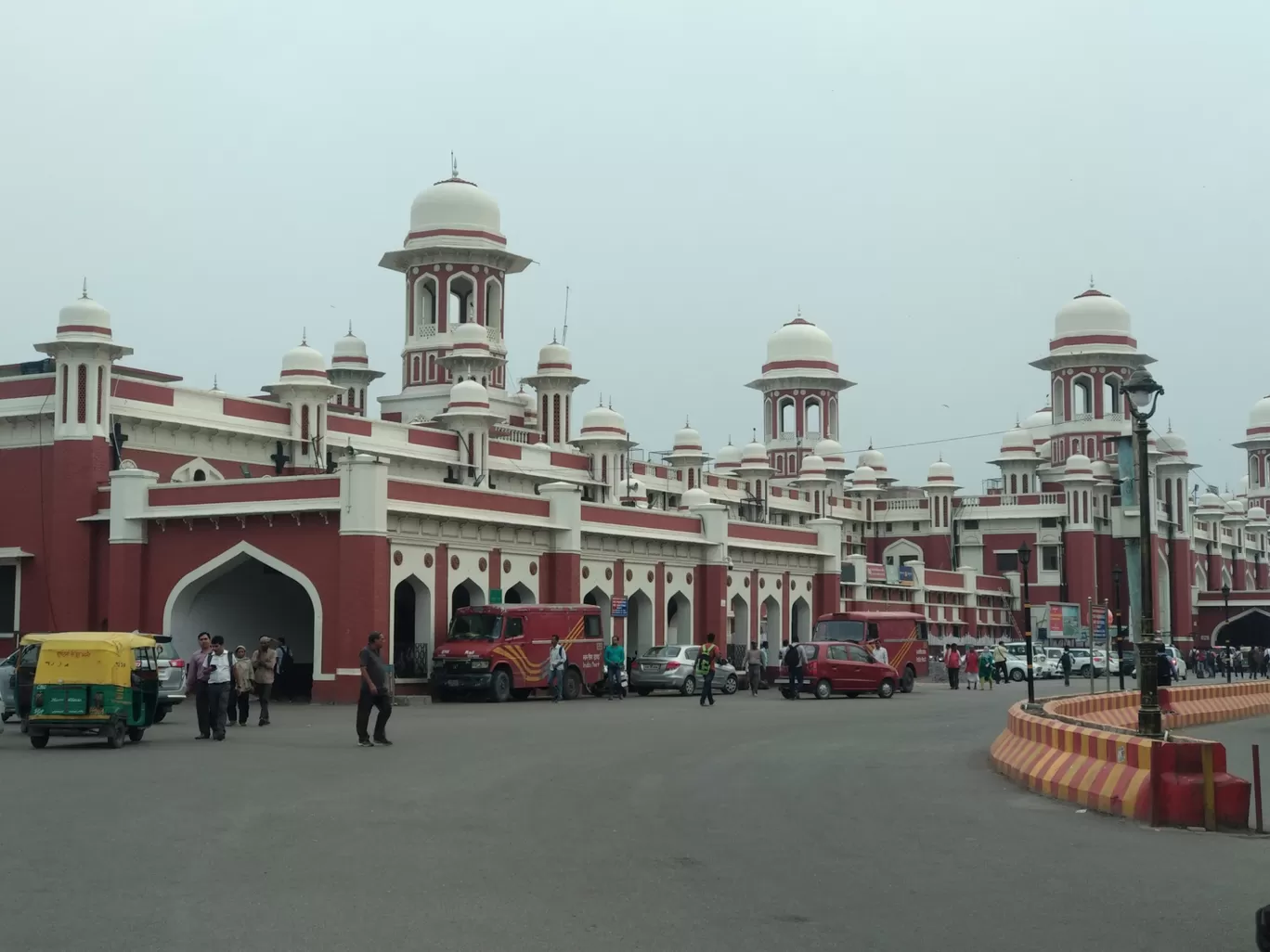 Photo of Lucknow Nr Railway Station By Suhail Khan