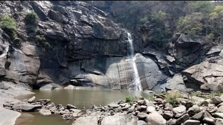 Photo of Hundru Waterfall By Dr. Yadwinder Singh 