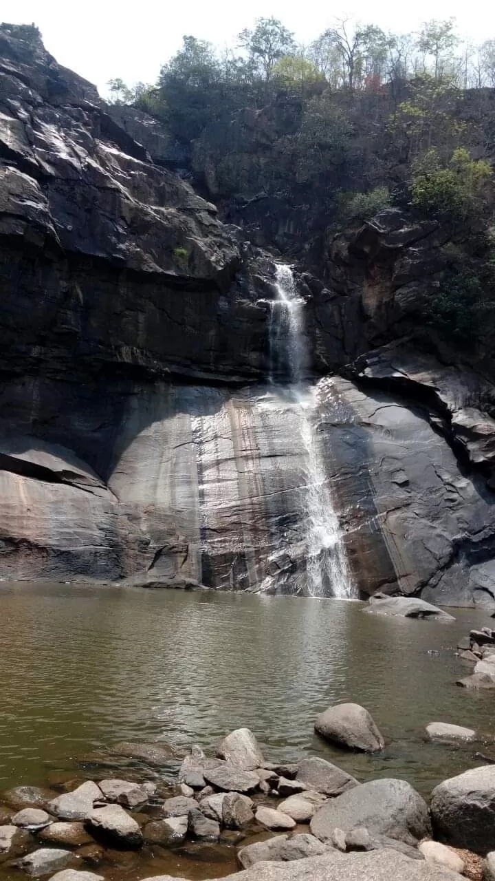 Photo of Hundru Waterfall By Dr. Yadwinder Singh 