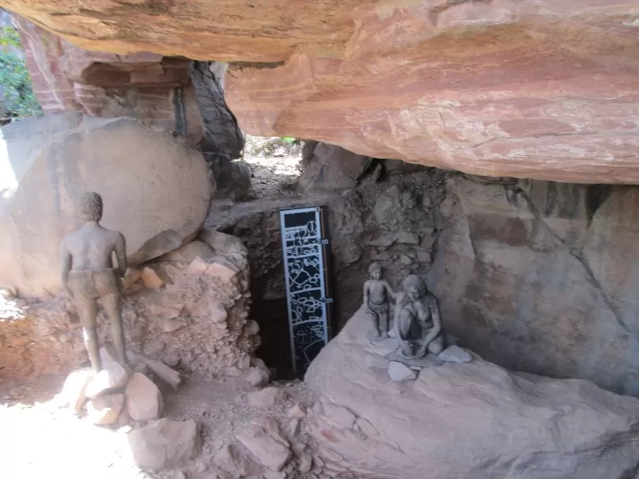 Photo of Bhimbetka rock shelters By Dr. Yadwinder Singh 