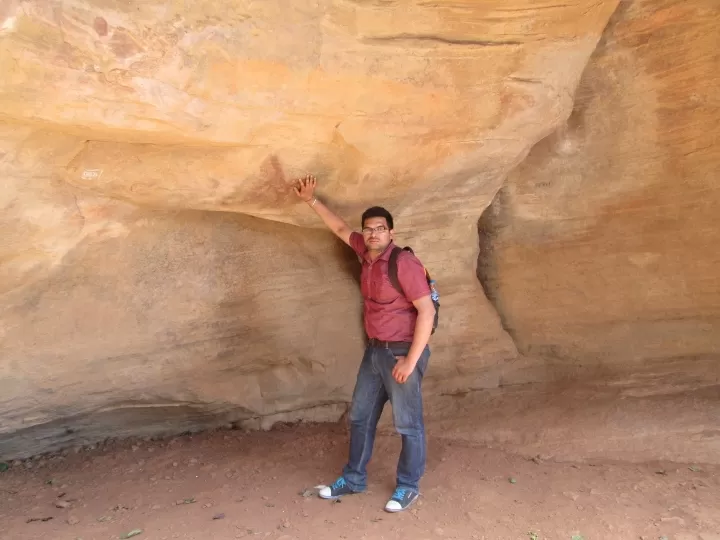 Photo of Bhimbetka rock shelters By Dr. Yadwinder Singh 