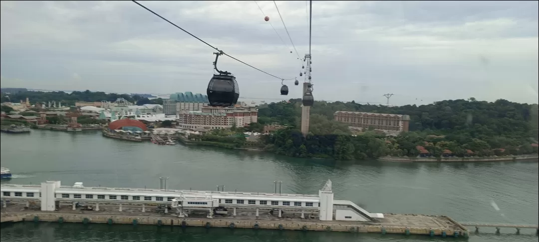 Photo of Singapore Cable Car By Dr. Yadwinder Singh 