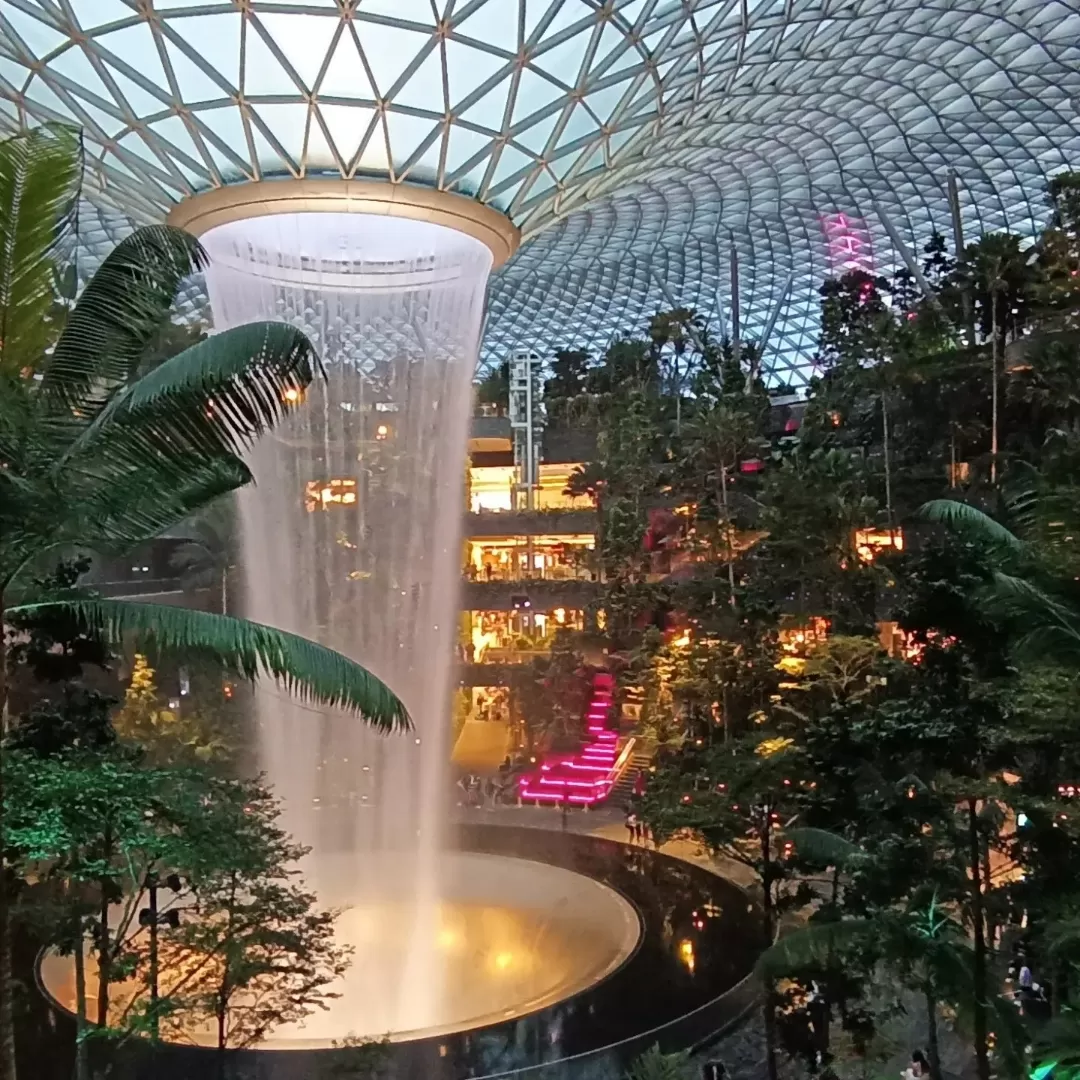 Photo of Changi Airport Singapore (SIN) By Dr. Yadwinder Singh 