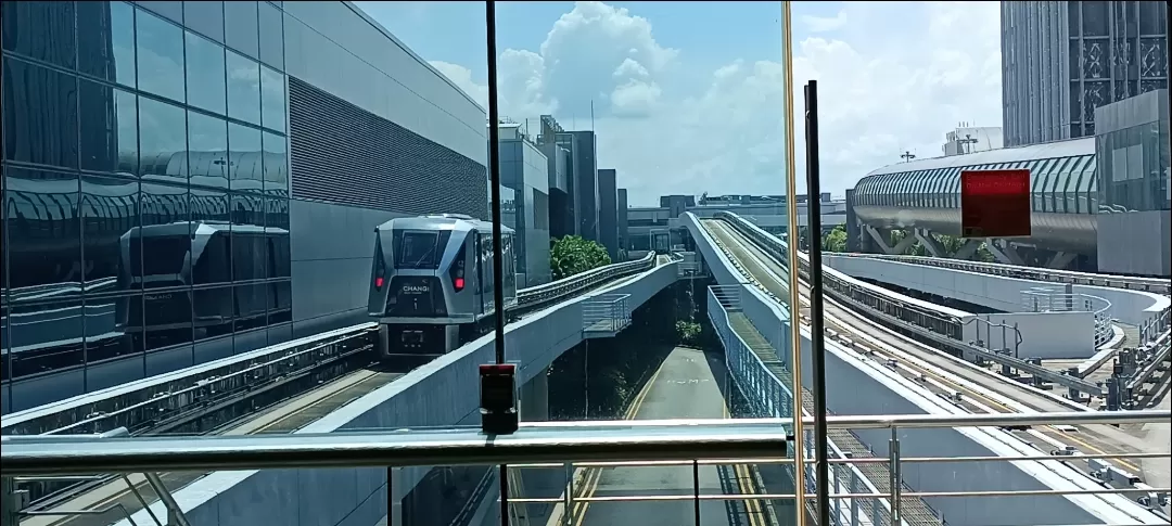 Photo of Changi Airport Singapore (SIN) By Dr. Yadwinder Singh 