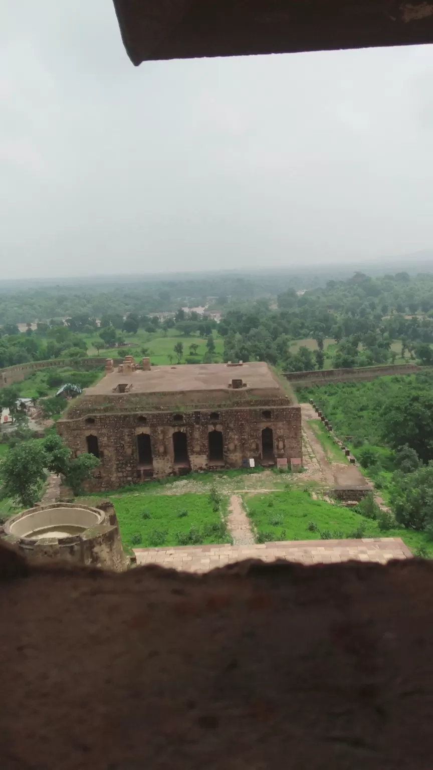 Photo of Orchha Fort By sandy words