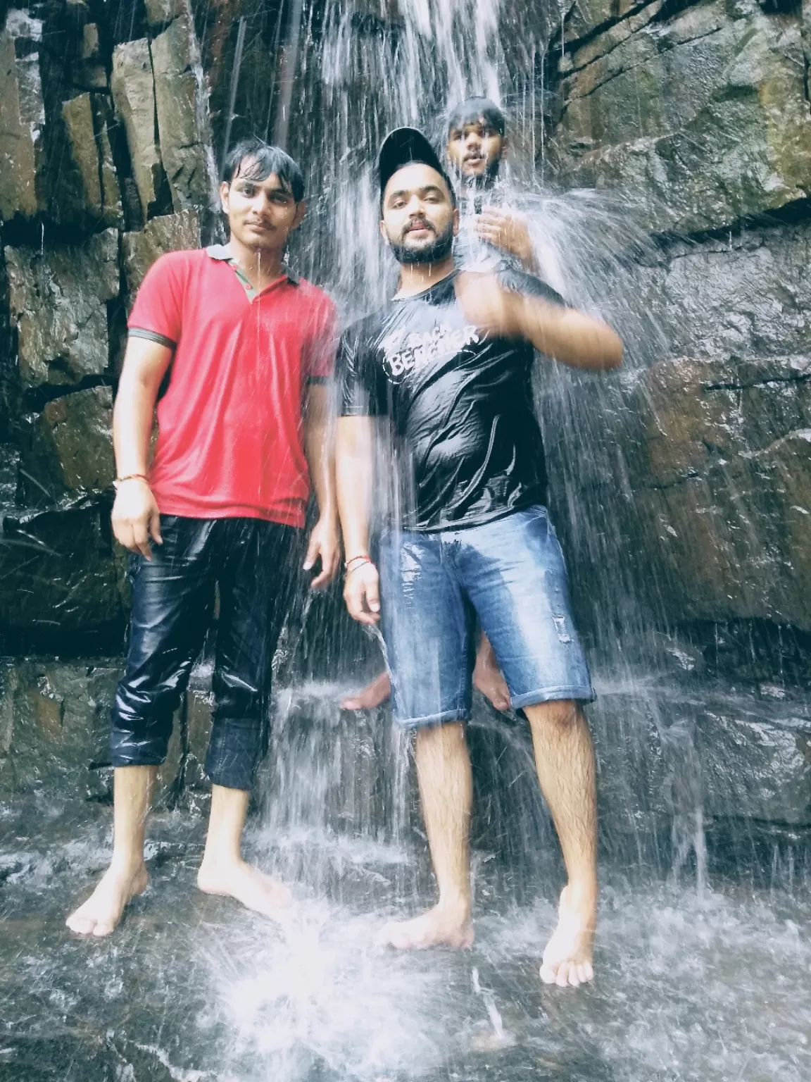 Photo of Bhadawana Waterfall By sandy words