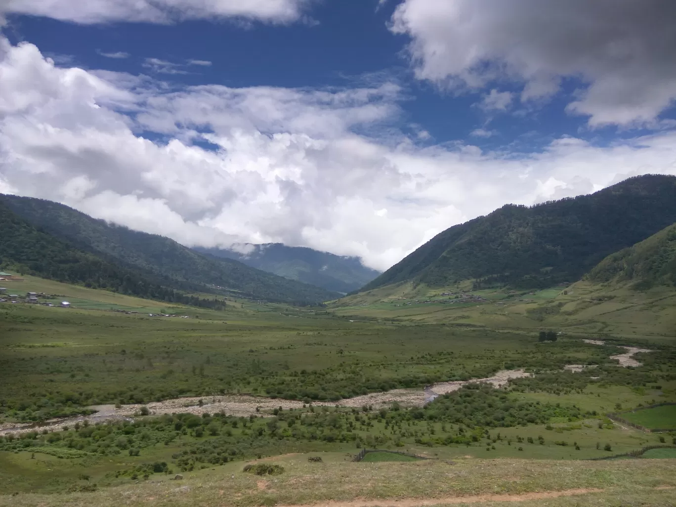 Photo of Phobjikha Valley By riya kayal