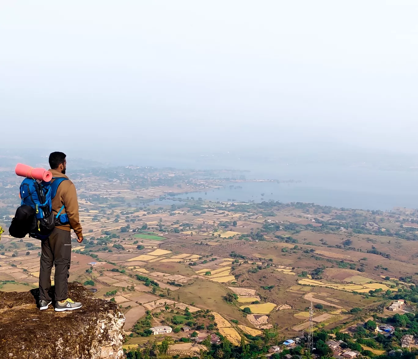 Photo of Kavnai Fort By Mohanish Sharma
