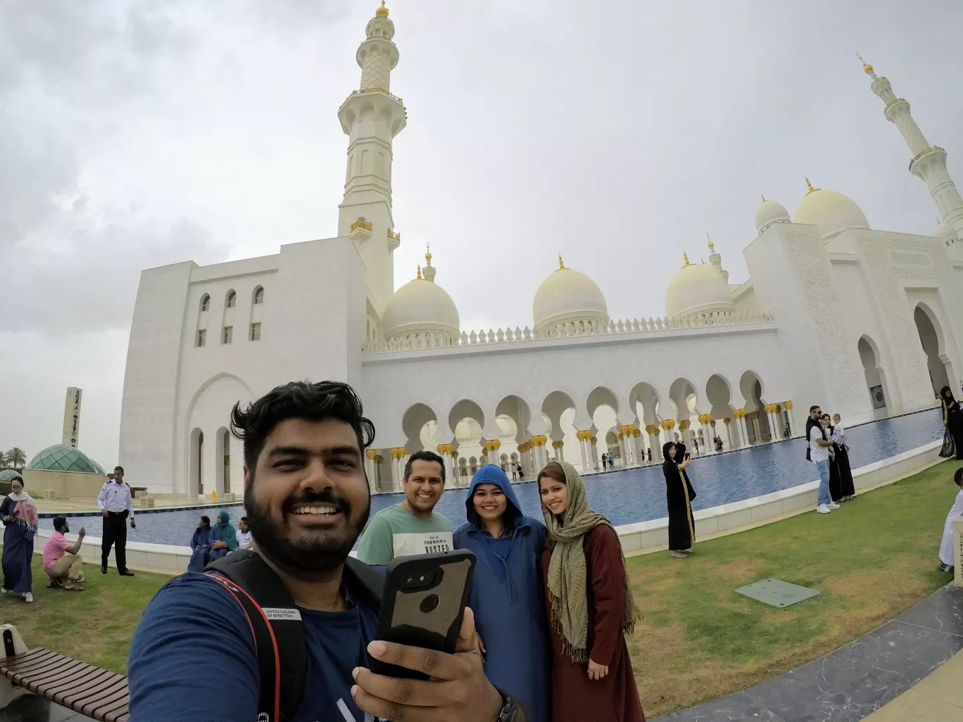 Photo of Grand Mosque South Gate Abu Dhabi - Abu Dhabi - United Arab Emirates By Elton D'souza