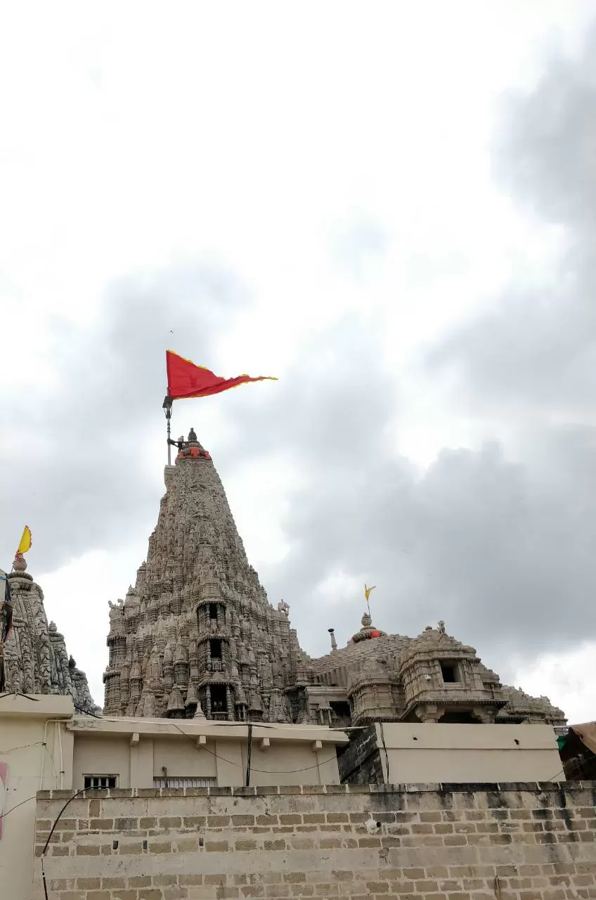 Photo of Dwarkadhish Temple By Nandita Hansaliya 