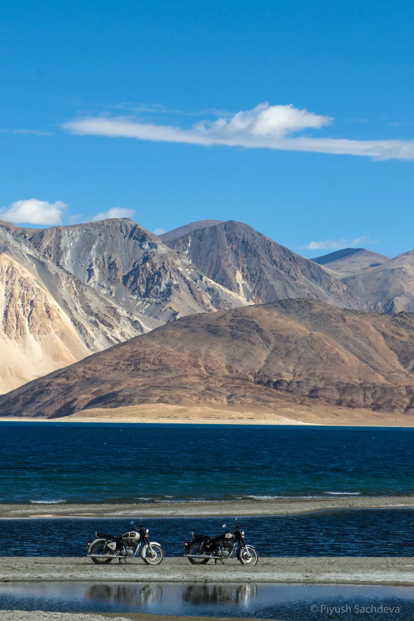 Photo of Pangong Lake By A Mango Traveler