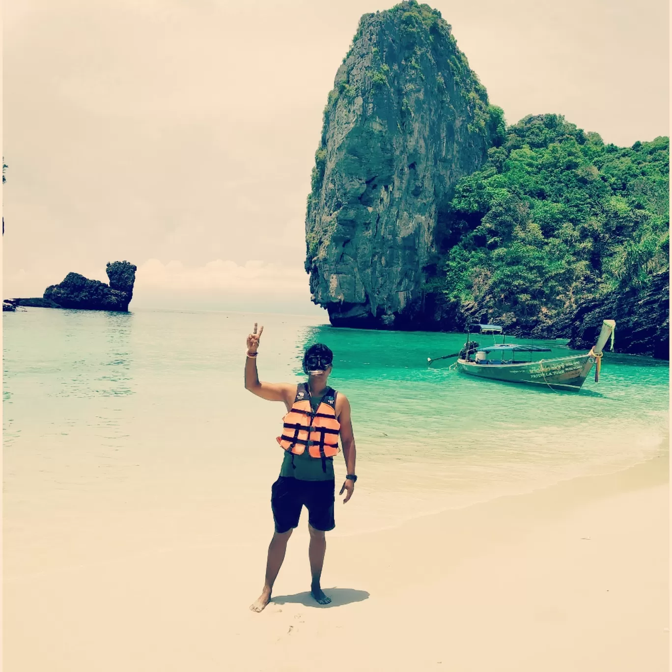 Photo of Nui Bay Beach By ankur sabharwal