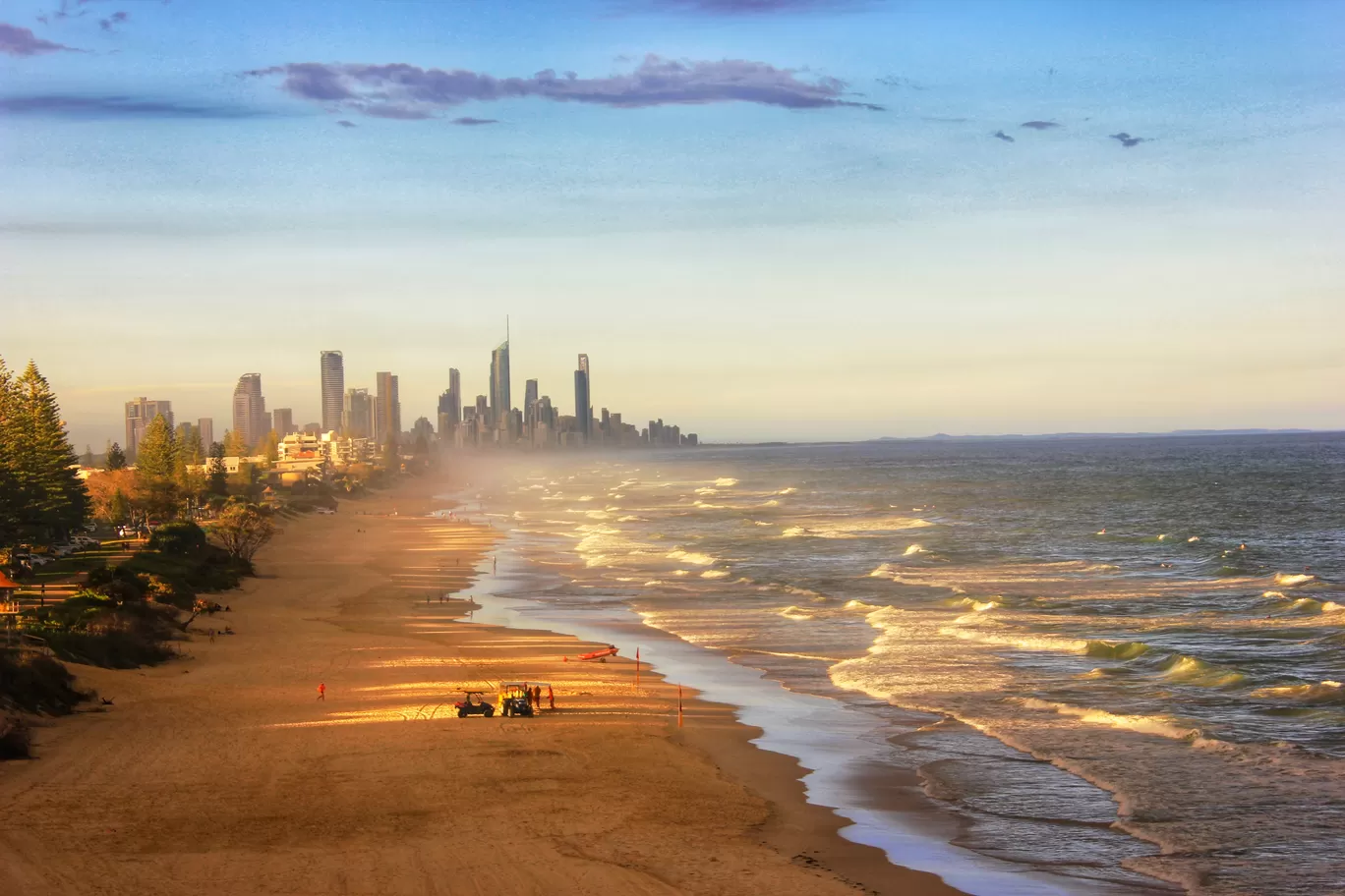 Photo of Surfers Paradise By Unpacking Memories