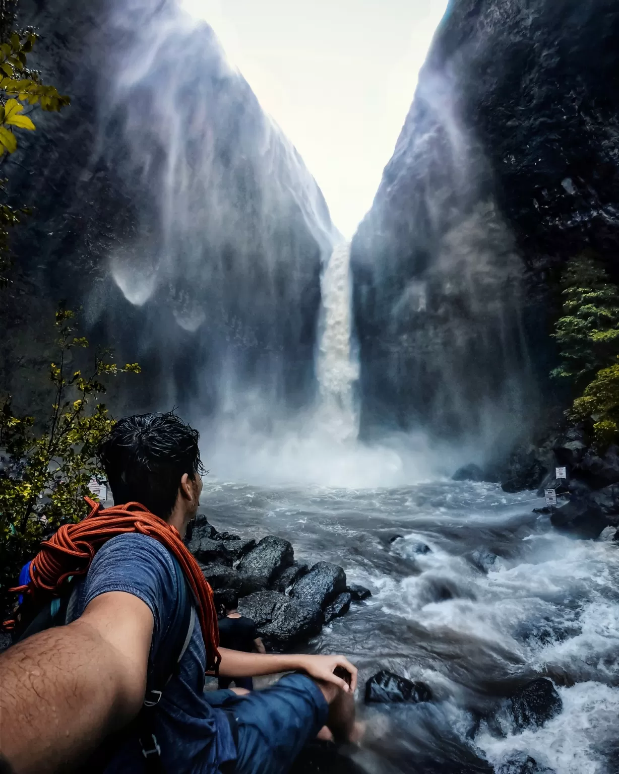 Photo of Devkund Waterfall By toshith naidu